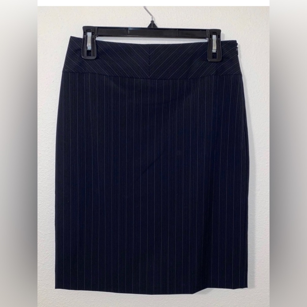 Navy blue pinstripe Antonio Melani NWOT Suit Skirt